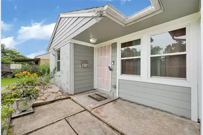 5714 Peacock Street, Houston, TX 77033 - Photo 7