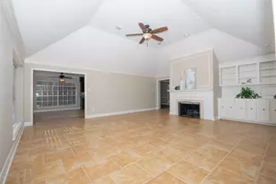 15510 Park Estates Ln, Houston, TX 77062 - Photo 11