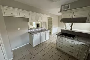 11821 Westmere, Houston, TX 77077 - Photo 15