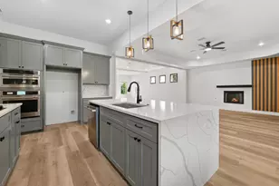 240 Sarasota Cir S, Montgomery, TX 77356 - Photo 9