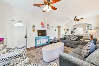 1213 18th Street, Galveston, TX 77550 - Photo 9