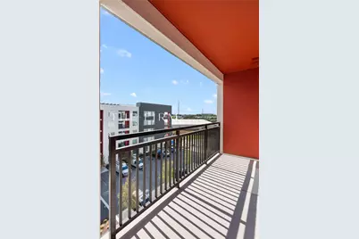 3001 W 11th Street #131, Houston, TX 77008 - Photo 9