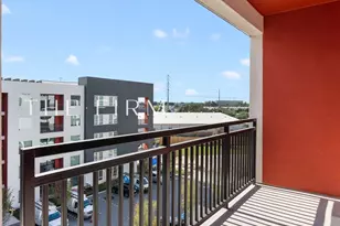 3001 W 11th St, Houston, TX 77008 - Photo 9