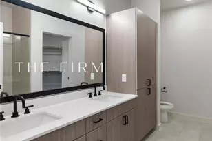 3001 W 11th St, Houston, TX 77008 - Photo 7