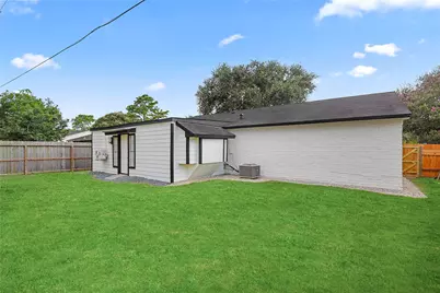 6814 Loch Langham Drive, Houston, TX 77084 - Photo 25