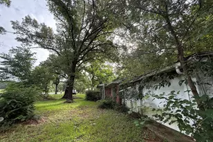 2103 E Houston Ave, Crockett, TX 75835 - Photo 7