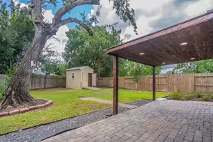 9818 Toucan Ln, Conroe, TX 77385 - Photo 21