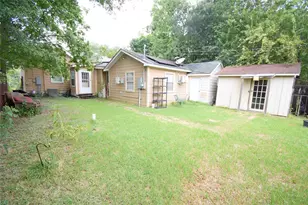 819 Center St, Pasadena, TX 77506 - Photo 3