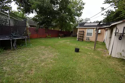 819 Center Street, Pasadena, TX 77506 - Photo 9