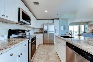 801 E Beach Dr, Galveston, TX 77550 - Photo 7