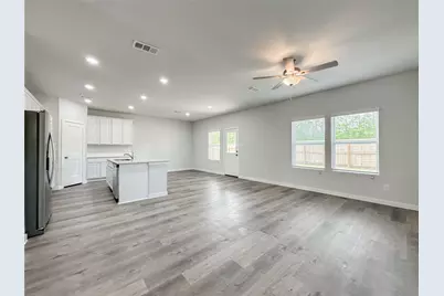 7806 Alset Dr, Magnolia, TX 77354 - Photo 5