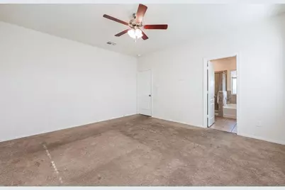 10010 Yanet Grove Lane, Houston, TX 77044 - Photo 15