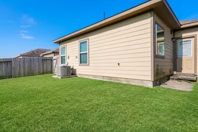 10010 Yanet Grove Lane, Houston, TX 77044 - Photo 29