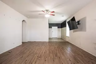 10010 Yanet Grove Ln, Houston, TX 77044 - Photo 7