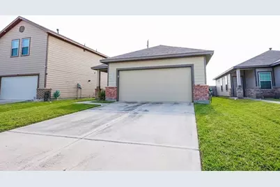 10010 Yanet Grove Lane, Houston, TX 77044 - Photo 3