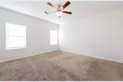 10010 Yanet Grove Lane, Houston, TX 77044 - Photo 13
