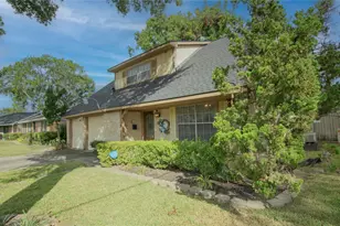 11746 N Evelyn Cir, Houston, TX 77071 - Photo 3
