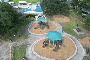 11746 N Evelyn Cir, Houston, TX 77071 - Photo 25