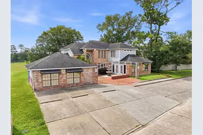 13700 Lakewood Forest Drive, Houston, TX 77070 - Photo 3