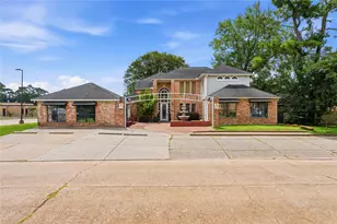 13700 Lakewood Forest Dr, Houston, TX 77070 - Photo 1