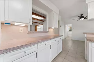 983 W Donovan St, Houston, TX 77091 - Photo 25