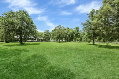 30311 N Holly Oaks Circle, Magnolia, TX 77355 - Photo 29