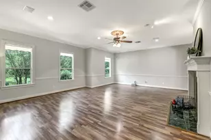 30311 N Holly Oaks Cir, Magnolia, TX 77355 - Photo 11