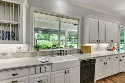 30311 N Holly Oaks Circle, Magnolia, TX 77355 - Photo 17