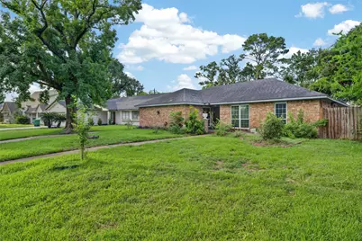5714 Arbor Vitae Drive, Houston, TX 77092 - Photo 3
