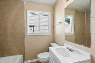 2405 Pomona Drive, Houston, TX 77506 - Photo 9