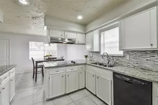 9614 Ballin David Dr, Spring, TX 77379 - Photo 17