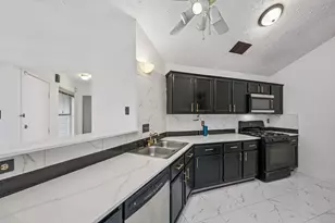 19927 Sutton Falls Dr, Cypress, TX 77433 - Photo 9