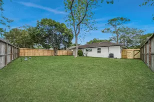 11222 Cliffwood Dr, Houston, TX 77035 - Photo 35