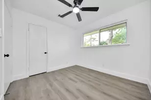 11222 Cliffwood Dr, Houston, TX 77035 - Photo 29