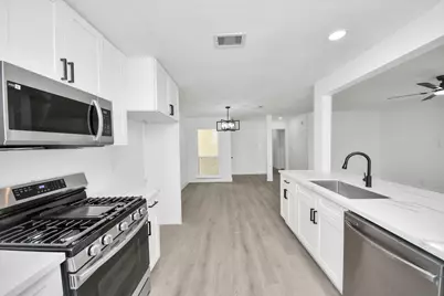 11222 Cliffwood Drive, Houston, TX 77035 - Photo 19