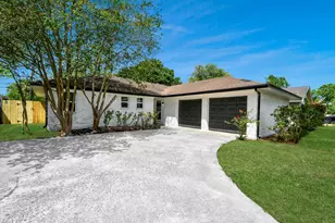 11222 Cliffwood Dr, Houston, TX 77035 - Photo 1