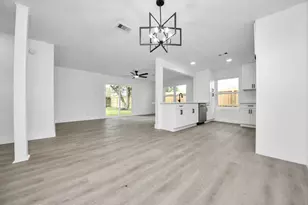 11222 Cliffwood Dr, Houston, TX 77035 - Photo 15
