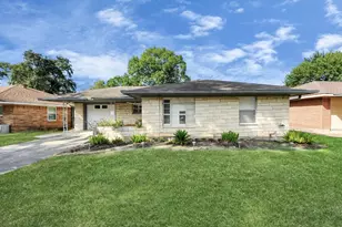 1226 Stonecrest, Houston, TX 77018 - Photo 1