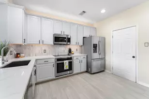 8026 Loyel Pointe Dr, Houston, TX 77064 - Photo 13