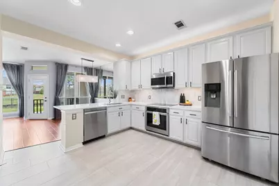 8026 Loyel Pointe Drive, Houston, TX 77064 - Photo 15