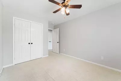 8026 Loyel Pointe Drive, Houston, TX 77064 - Photo 23
