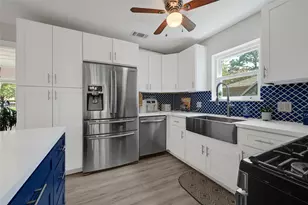 307 Winding Rd, Friendswood, TX 77546 - Photo 9