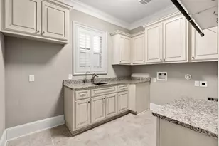 1518 Hillendahl Blvd, Houston, TX 77055 - Photo 23