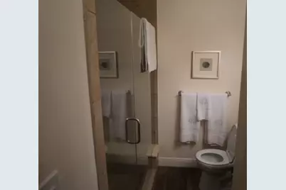 8565 Hiridge Street, Houston, TX 77055 - Photo 9