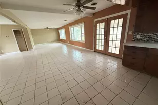 4100 Mockingbird Ln, Bay City, TX 77414 - Photo 7