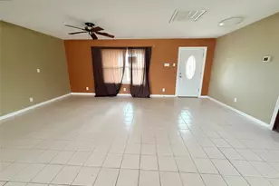 4100 Mockingbird Ln, Bay City, TX 77414 - Photo 9