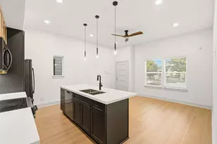 9819 Turnbow St, Houston, TX 77029 - Photo 11