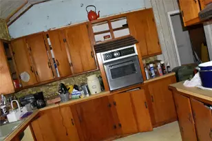 315 N Ave D, Waelder, TX 78959 - Photo 19