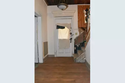 315 N Avenue D, Waelder, TX 78959 - Photo 5