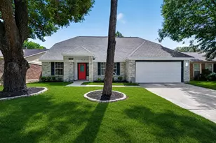 2623 Foxden Dr, Pearland, TX 77584 - Photo 1